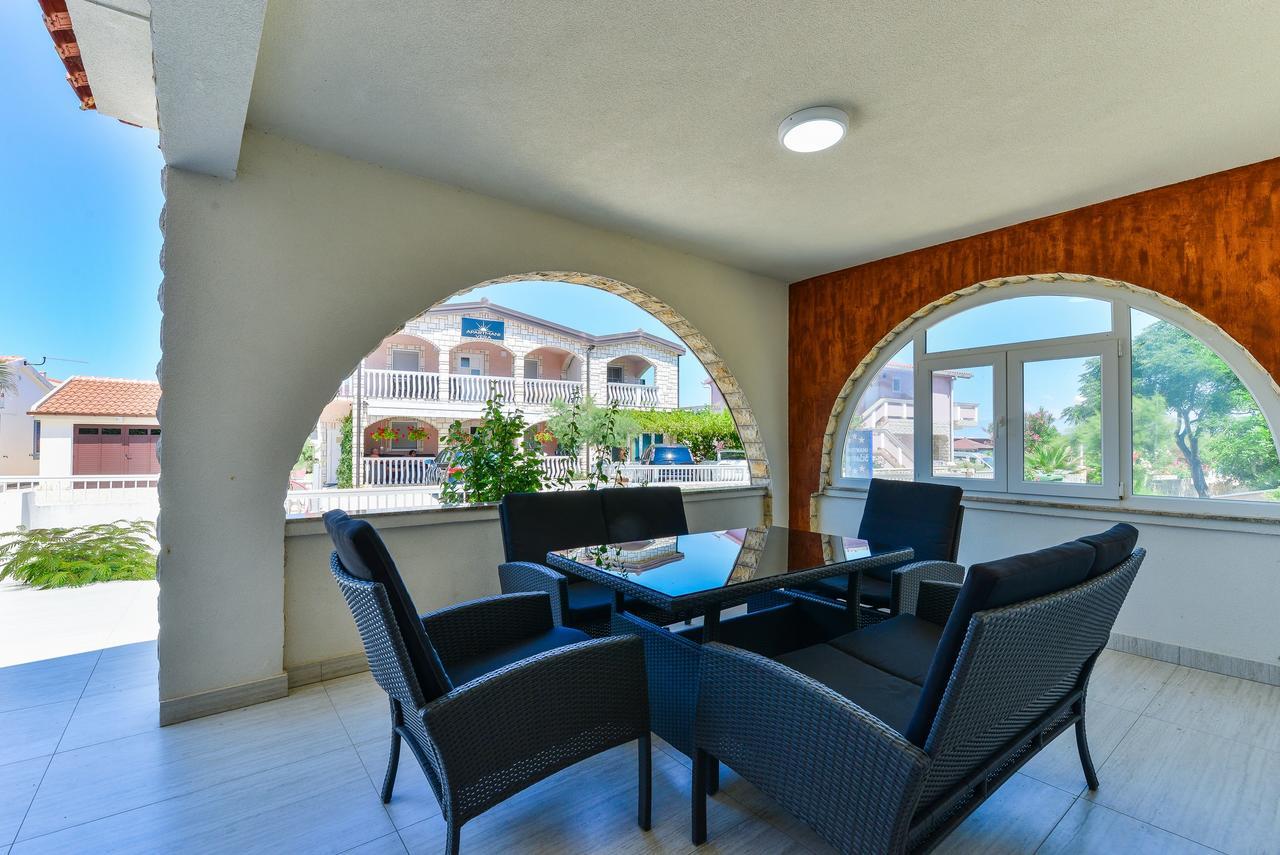 Apartments Lucica Вир Екстер'єр фото