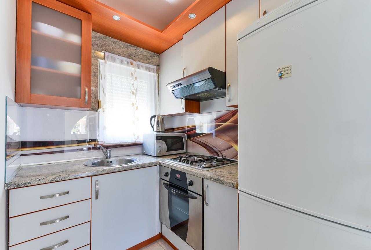 Apartments Lucica Вир Екстер'єр фото