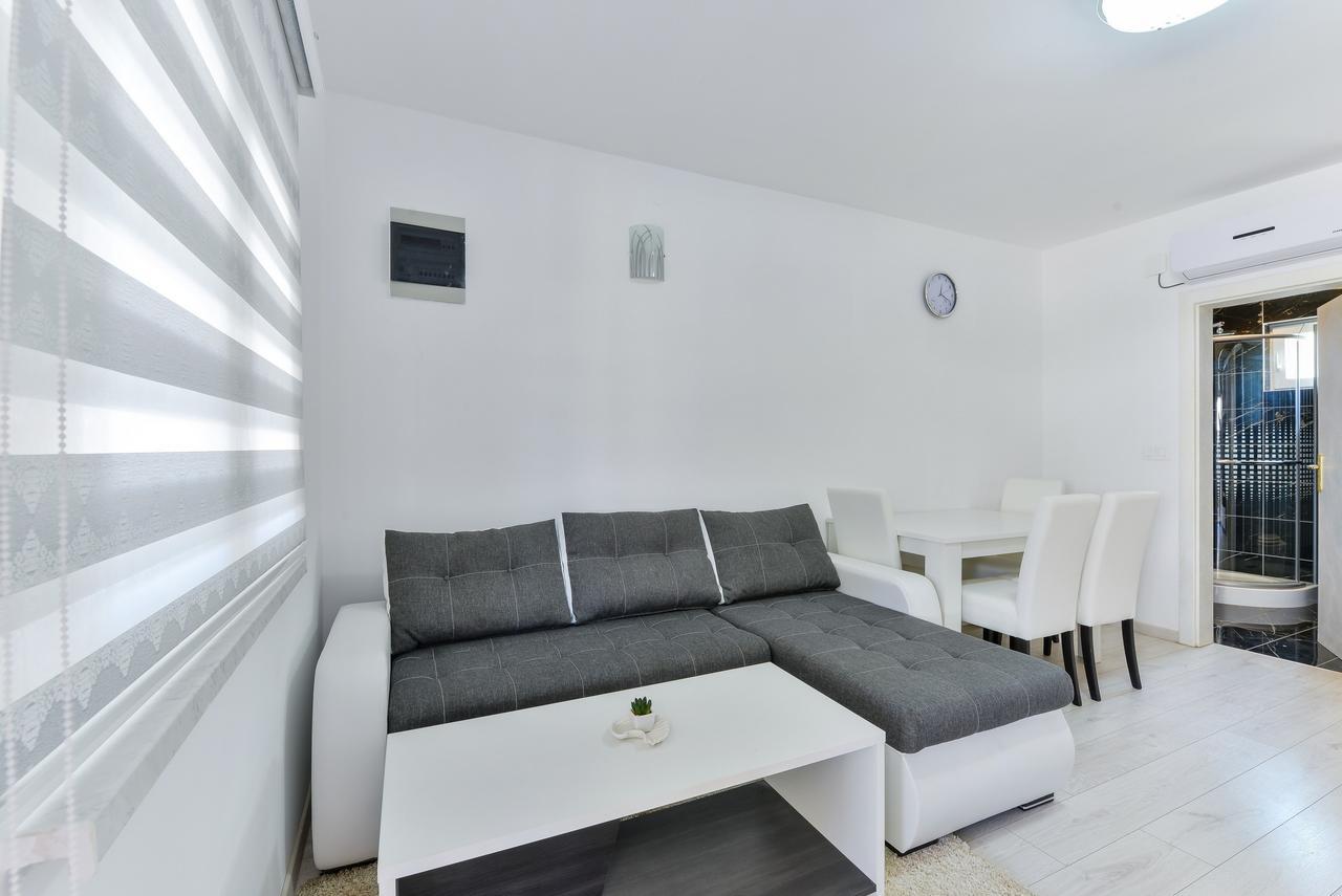 Apartments Lucica Вир Екстер'єр фото