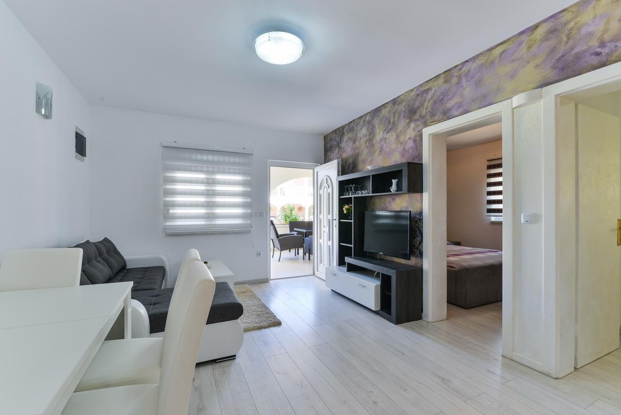 Apartments Lucica Вир Екстер'єр фото