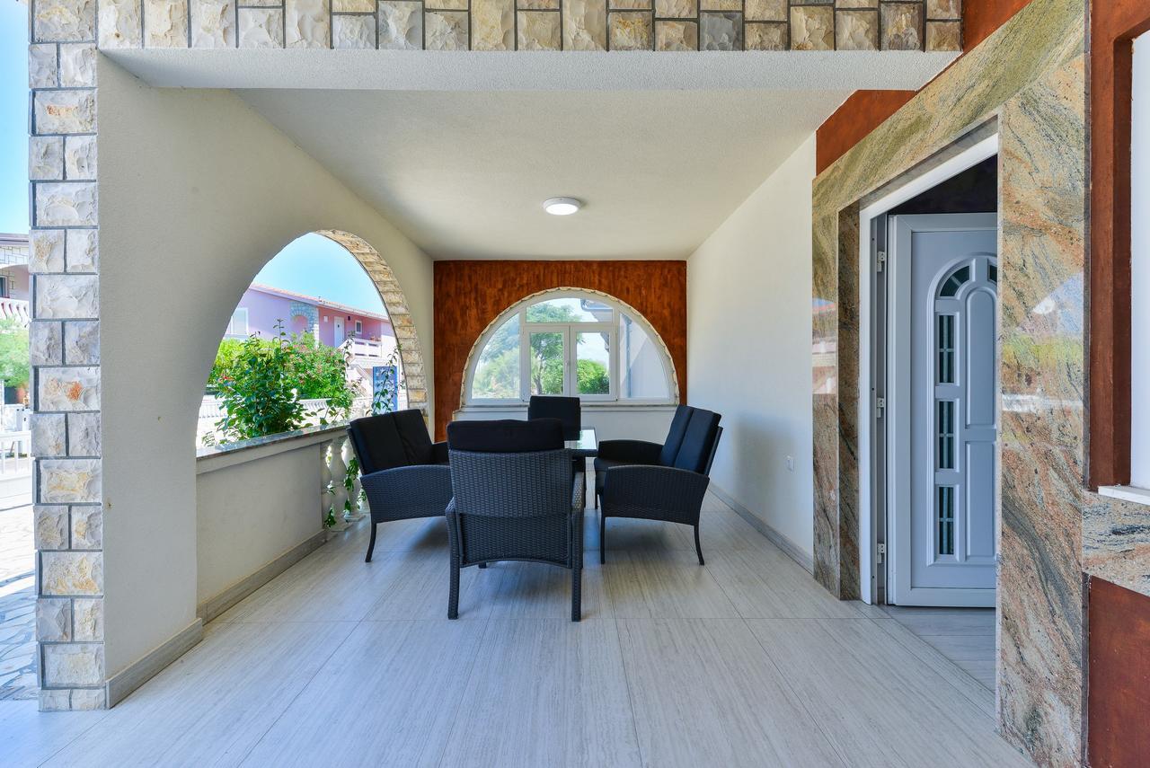 Apartments Lucica Вир Екстер'єр фото