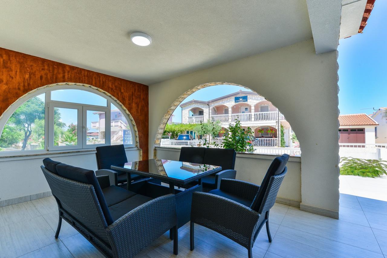 Apartments Lucica Вир Екстер'єр фото