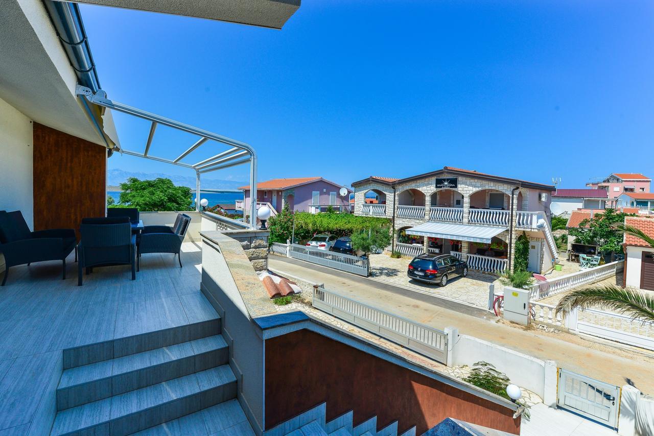 Apartments Lucica Вир Екстер'єр фото